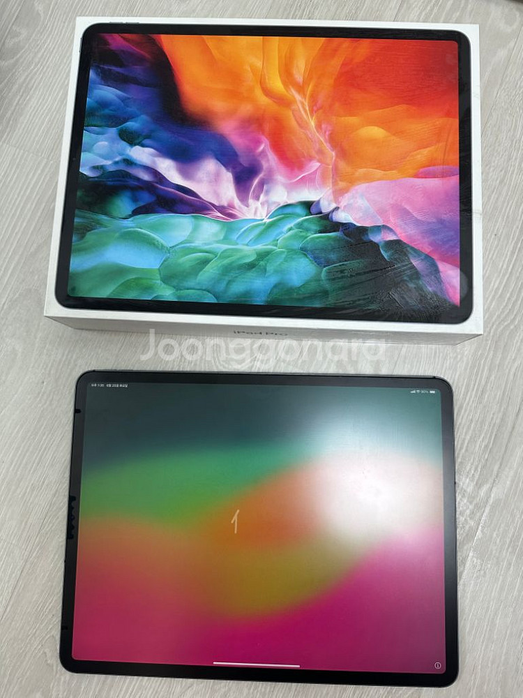 아이패드프로 4세대 12.9 256G셀룰러 세트--2