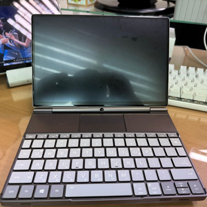 GPD winmax2 라이젠7 6800u 2TB 32g