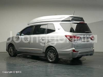@13년식 코란도 투리스모 2.0 샤토 4WD 11인--1