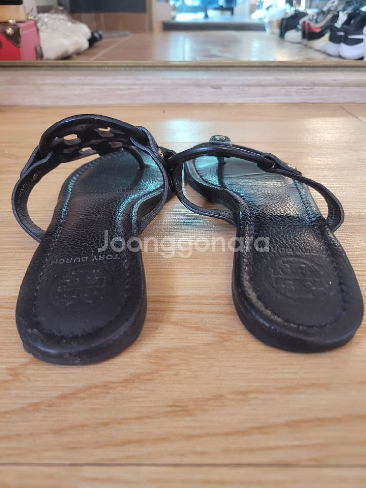 토리버치 쪼리225-230 (정품)--2