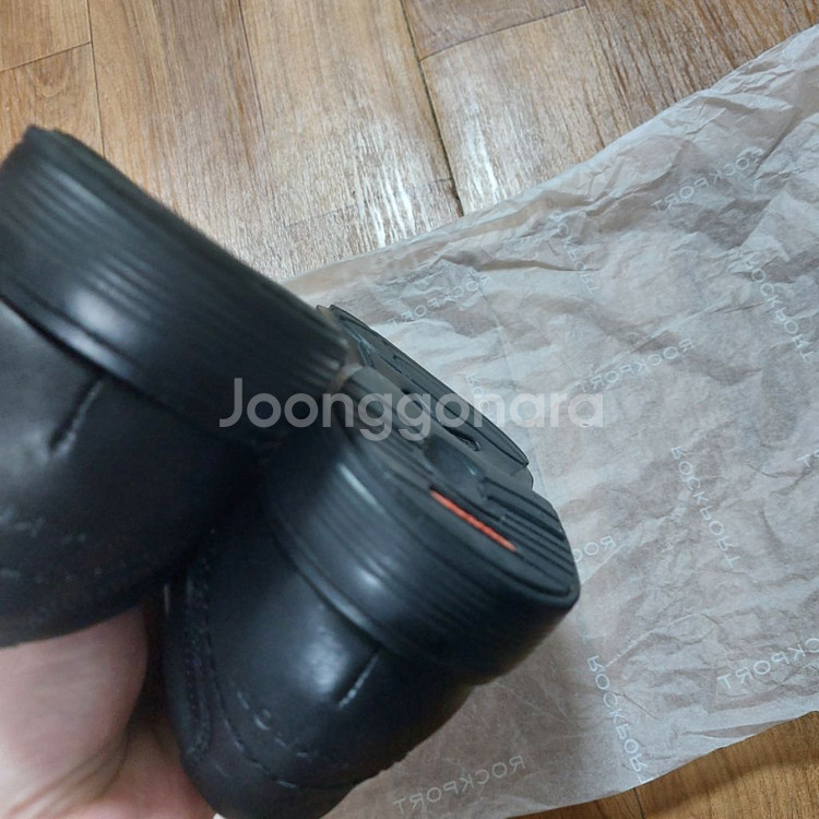 락포트 구두 CJ2826 토탈모션 255 팝니다 풀박스--2