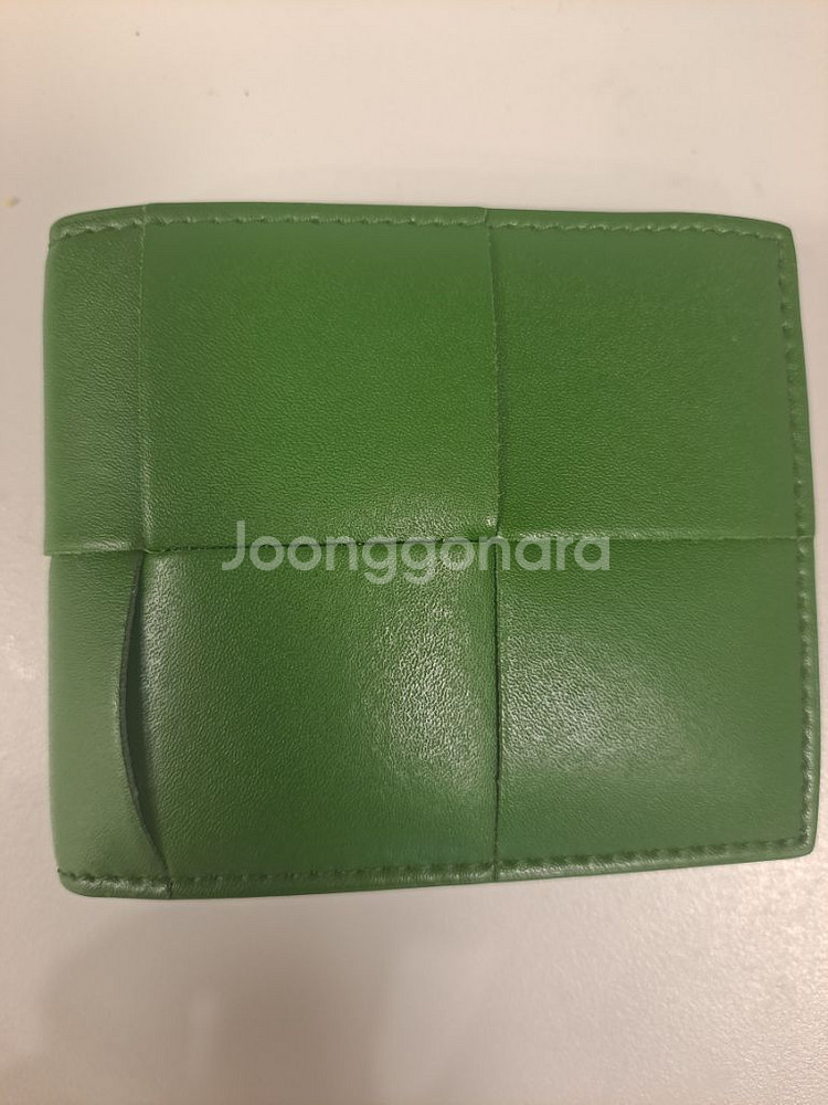 보테가베네타 남성 반지갑(새상품) 판매합니다!--4