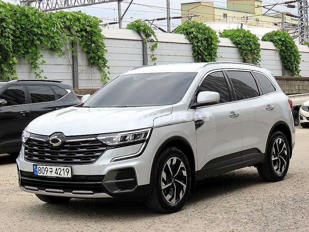 @23년식 신형 QM6 퀘스트 2.0 LPe LE 전--1