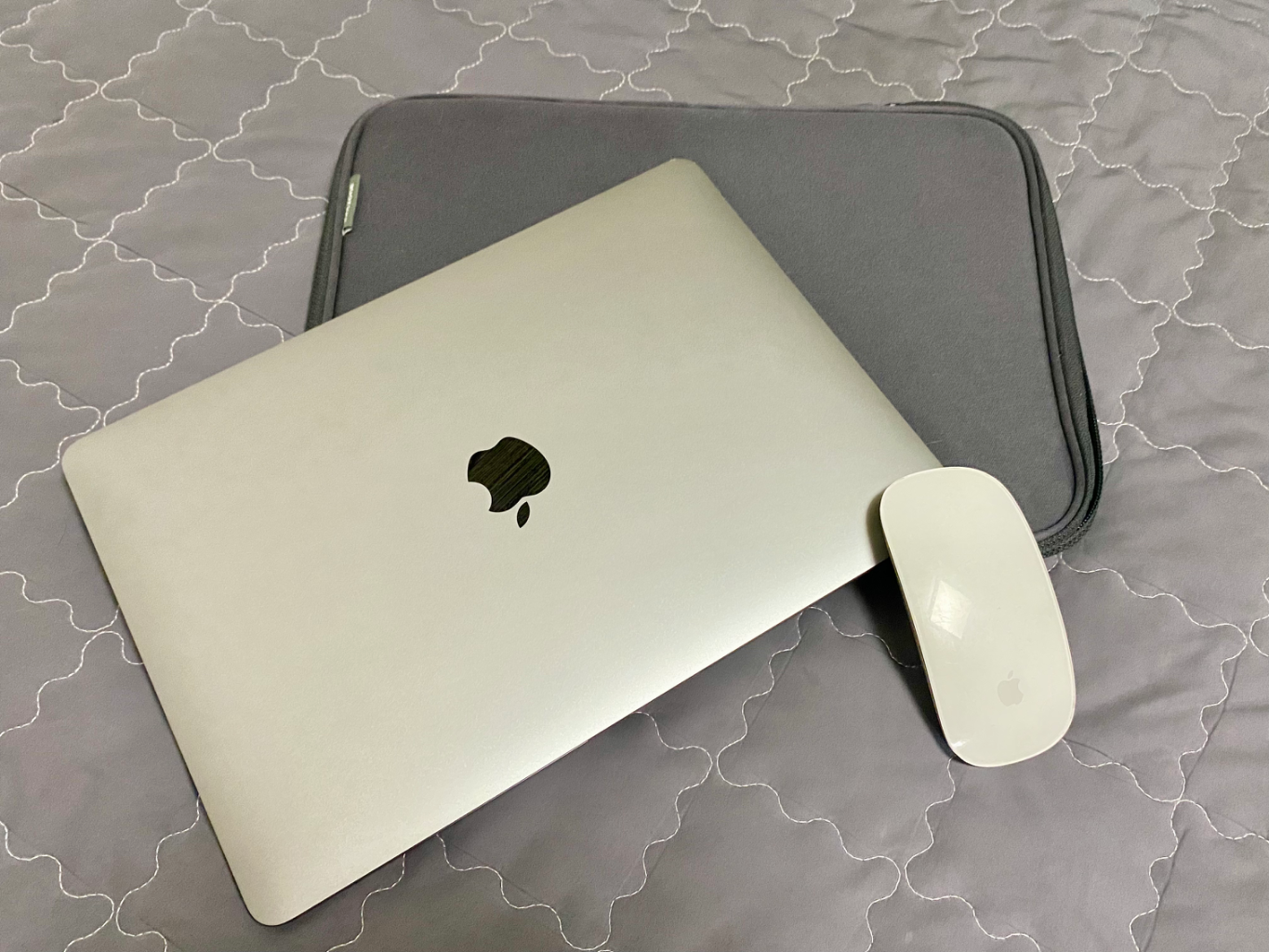 [새상품급] 맥북에어M1 + 애플마우스2