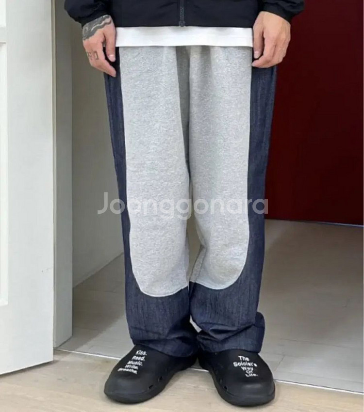 정품 피스오브마인드 U라인 배색 스웻 데님팬츠 밴딩바지--1
