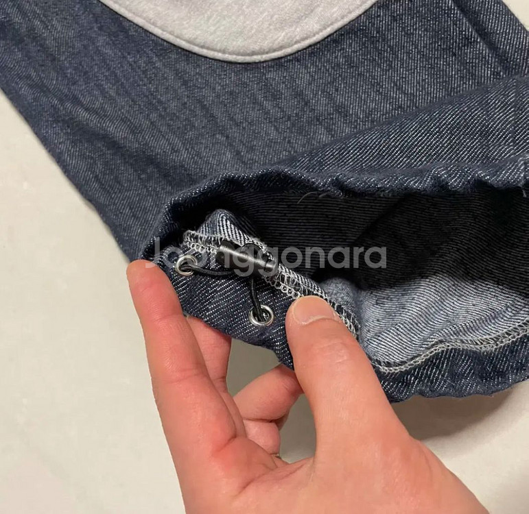 정품 피스오브마인드 U라인 배색 스웻 데님팬츠 밴딩바지--5