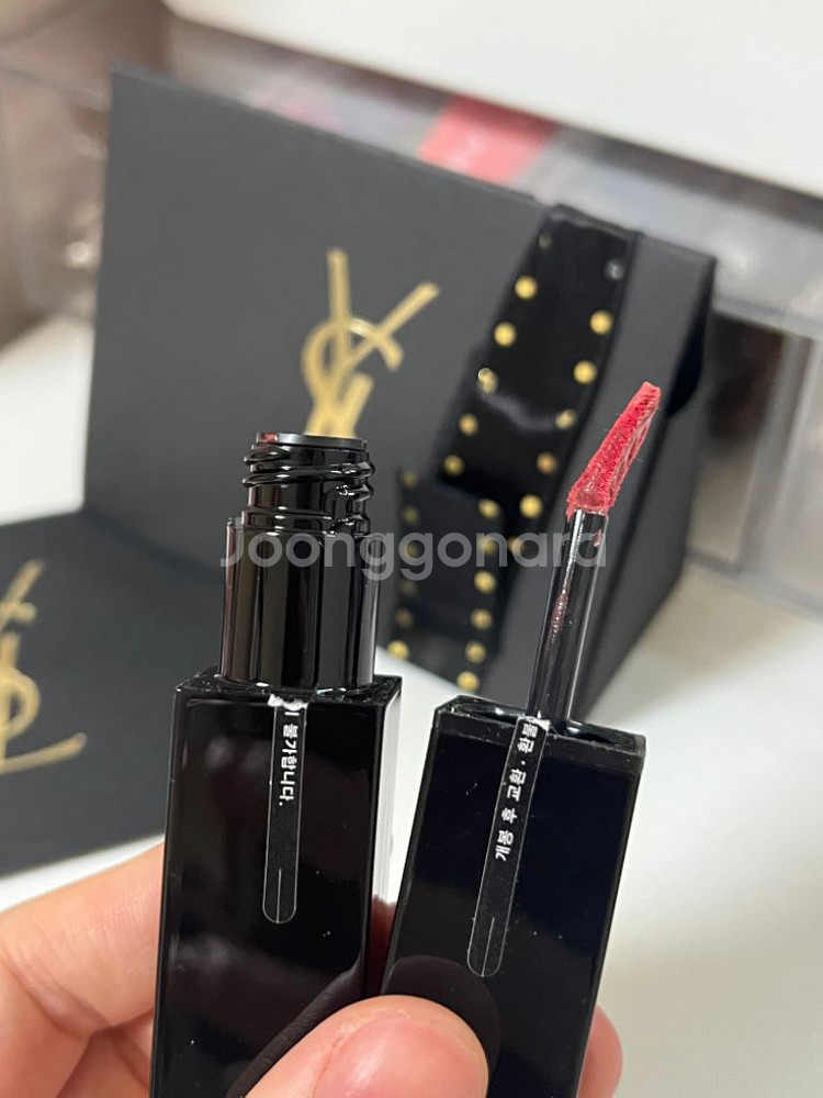 입생로랑 베르니 아 레브르 바이닐 크림 407 카민세션--2