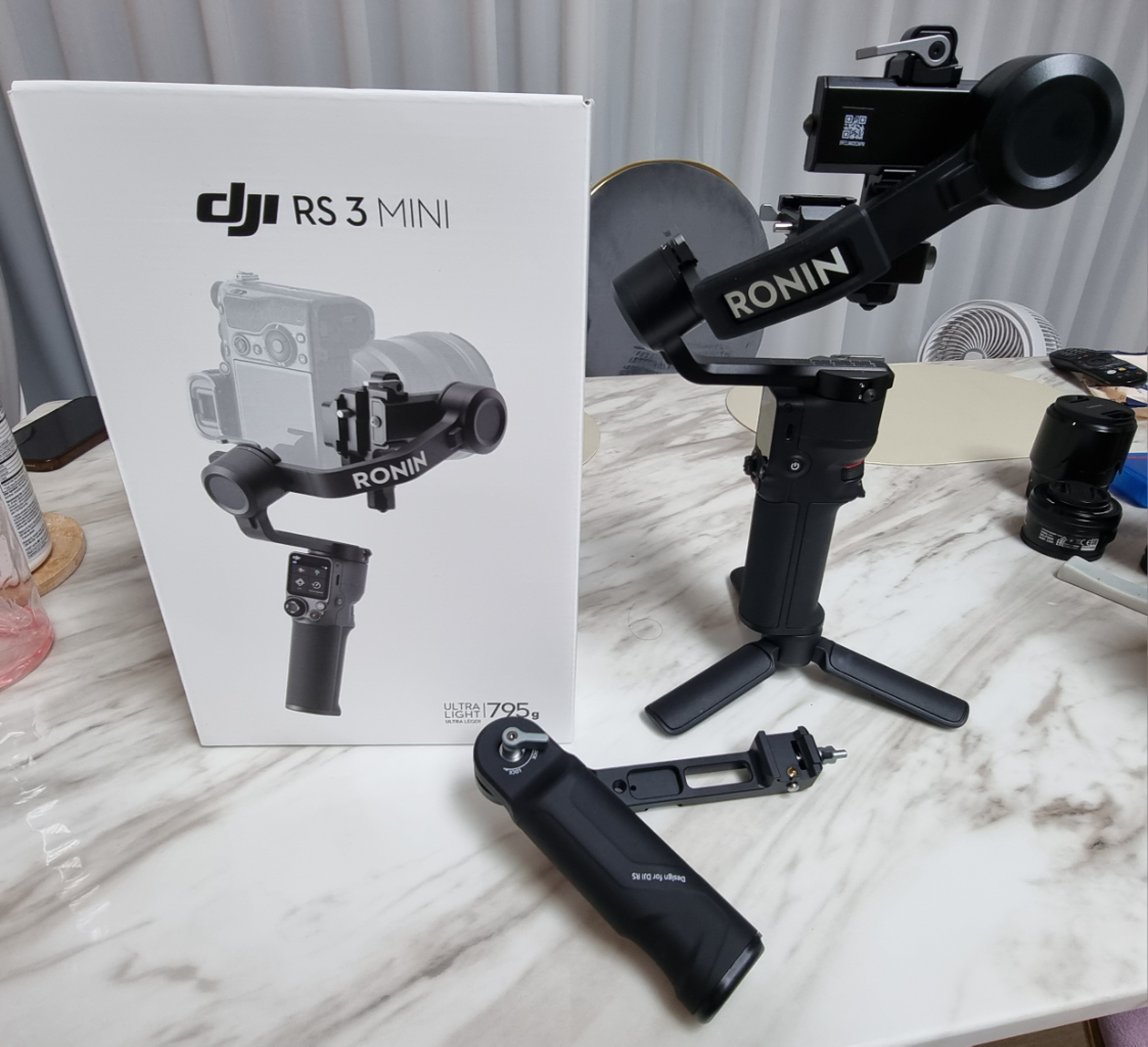 DJI RS 3 MINI 짐벌 + 슬링핸들