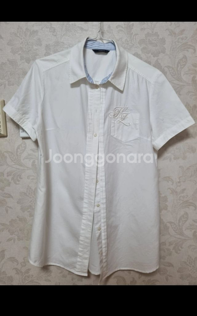 헤지스 여성 반팔 셔츠 매우 저렴하게 팝니다~--1