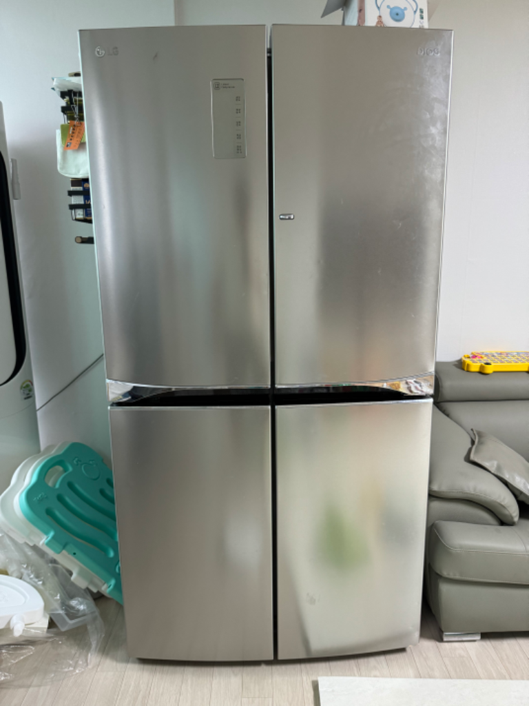 LG 냉장고 4도어 디오스 매직스페이스 팝니다.