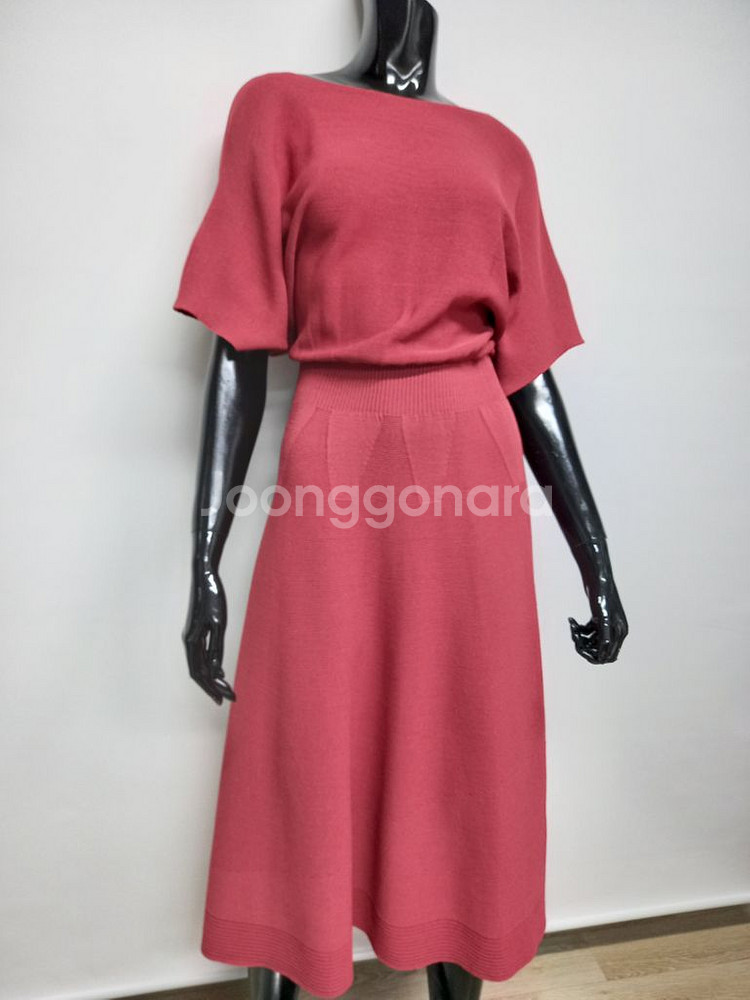 새 더 아이잗컬렉션 홀가먼트 춘하 니트 맥시원피스 55--3