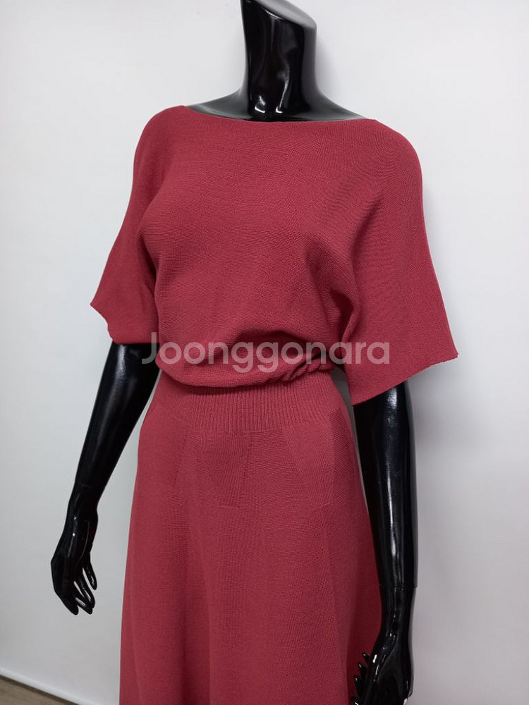 새 더 아이잗컬렉션 홀가먼트 춘하 니트 맥시원피스 55--2