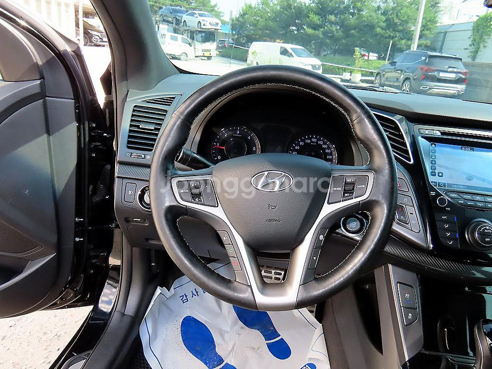 @15년식 더 뉴 i40 살룬 1.7 VGT 디스펙--7