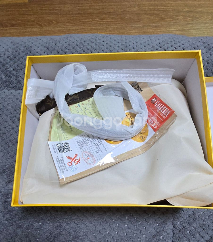 루이비통 핸드백 팝니다--2