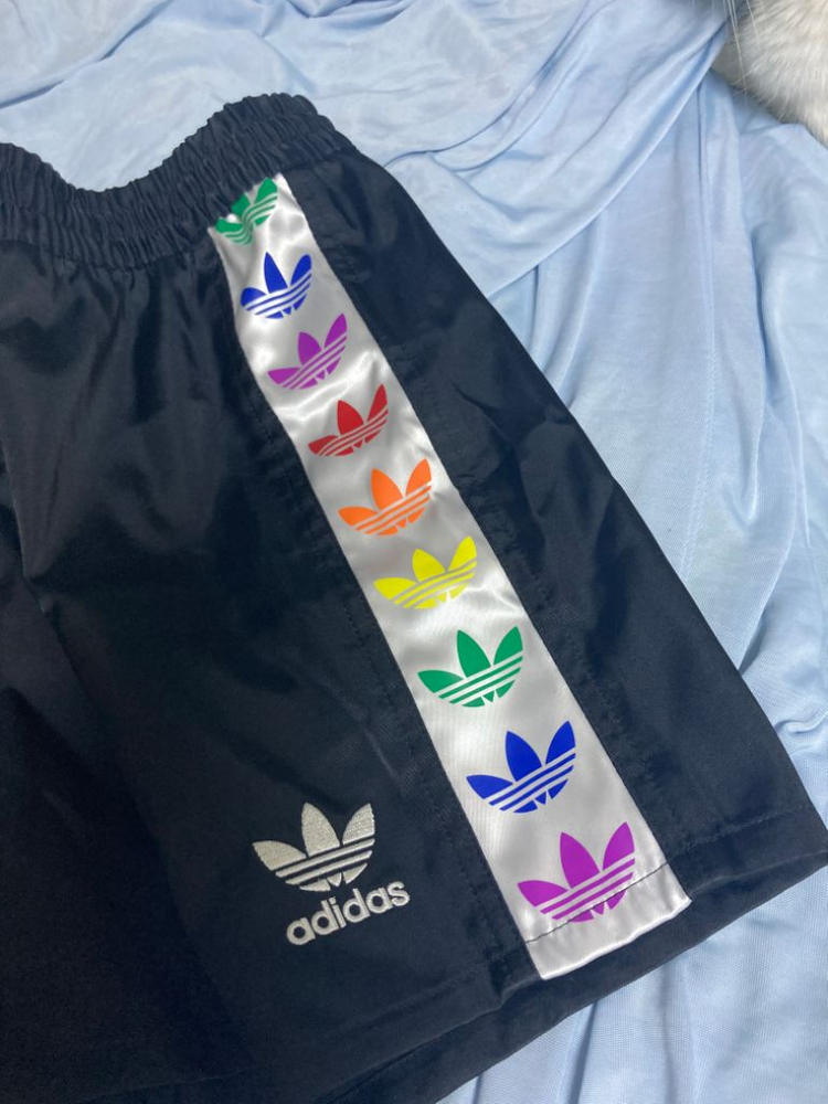 아디다스 무지개 파이어버드 쇼츠--1