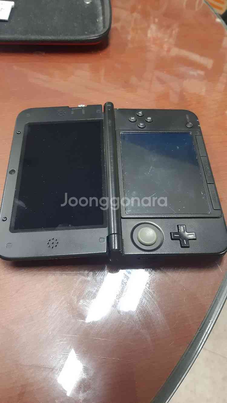 닌텐도 3ds xl 본체 / 케이스 / 칩 2개--3