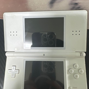 닌텐도 DS lite + 게임칩 팝니다