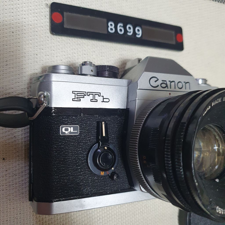 캐논 FTb 필름카메라 FD 1.8 렌즈 장착--1