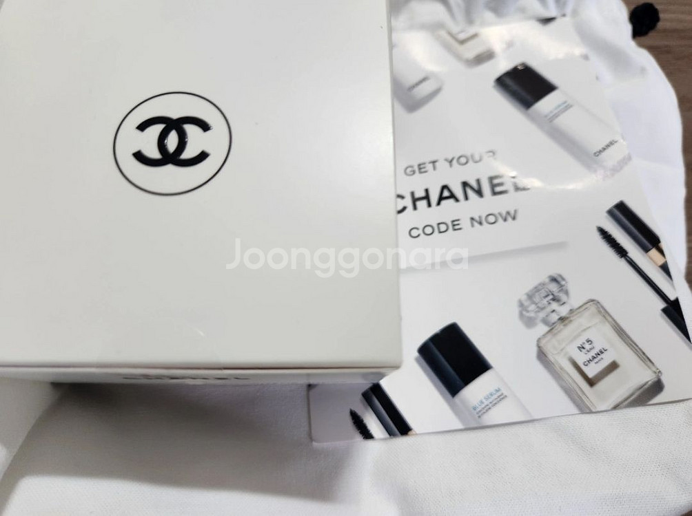 새상품 CHANEL 레드 까멜리아 샤넬크림--1