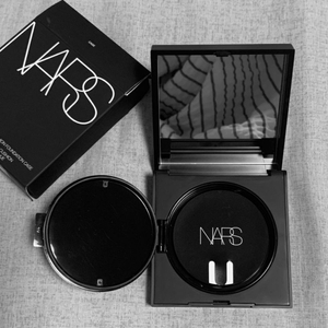 NARS 나스 네츄럴 래디언트 롱웨어 쿠션 몽블랑