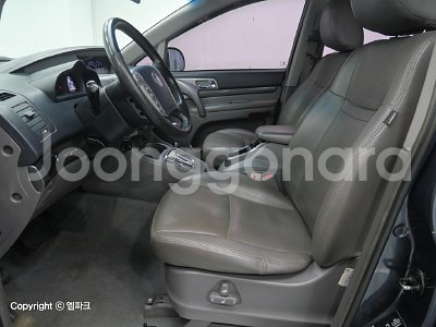 @13년식 코란도 투리스모 2.0 2WD 11인승 G--9