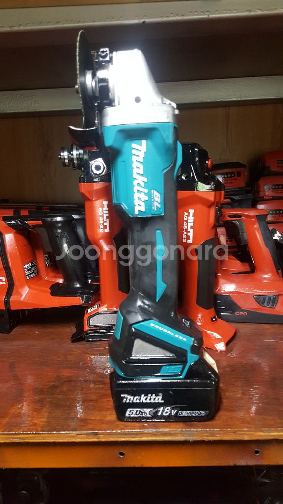 마끼다 그라인더 DGA404 TAPE2 사진그대로--2