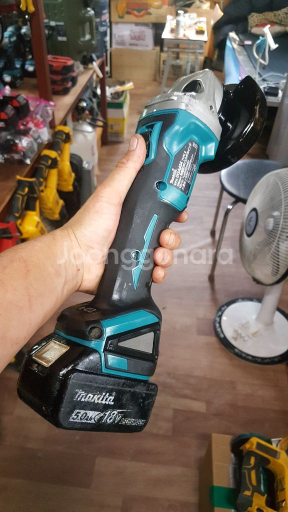 마끼다 그라인더 DGA404 TAPE2 사진그대로--7