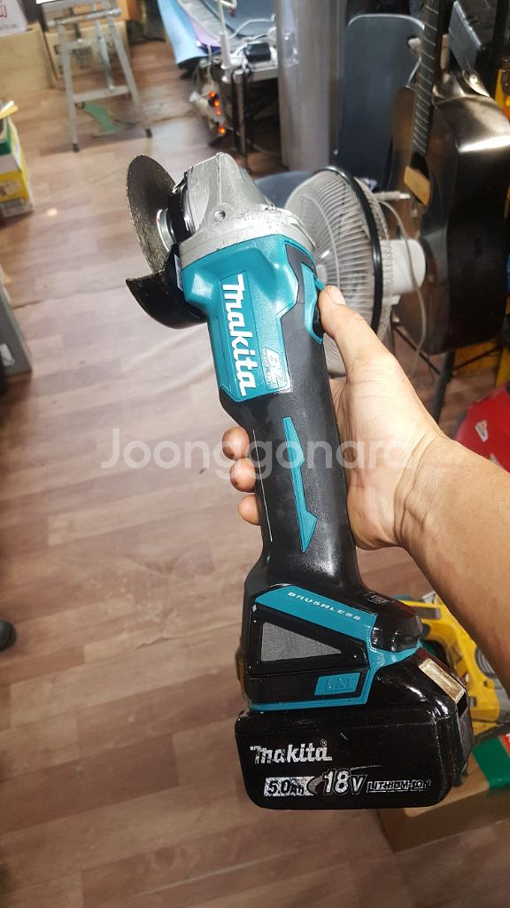 마끼다 그라인더 DGA404 TAPE2 사진그대로--9