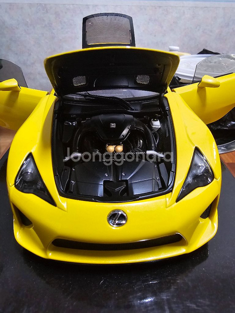 오토아트 컴포짓 렉서스 lfa 판매합니다--3
