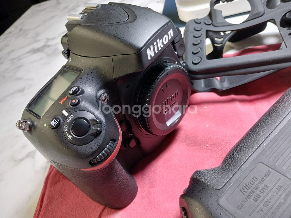 니콘 D800 / MB-12--4