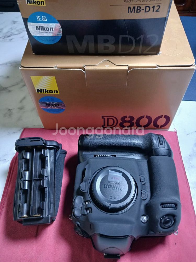 니콘 D800 / MB-12--8