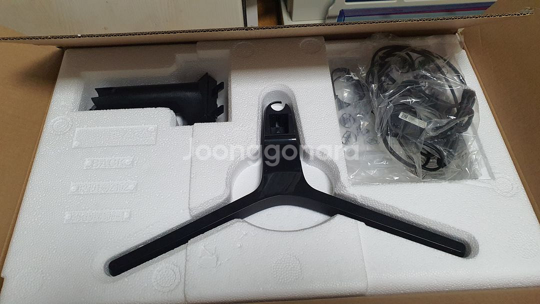 삼성모니터 S24R350 팝니다--8