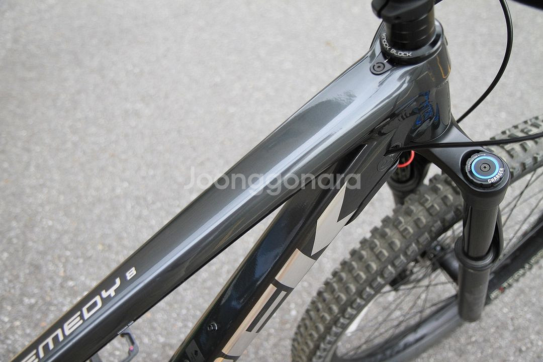 트렉 산악자전거 MTB 레머디8, 21년 m/l.--2