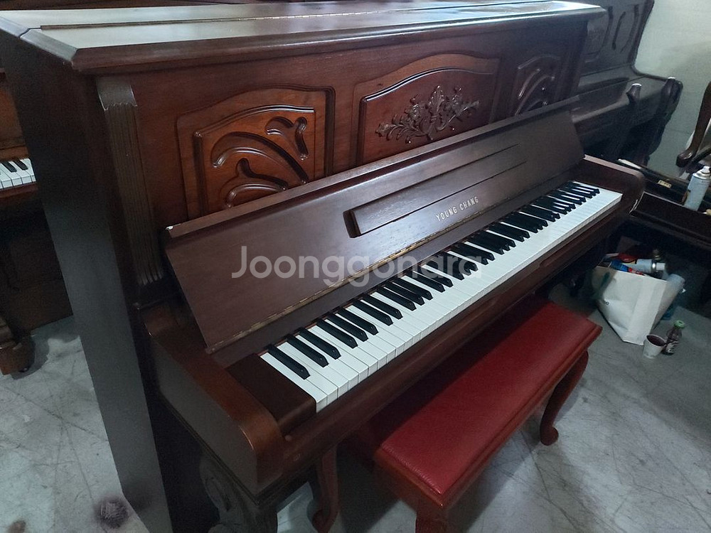 영창중고피아노 U-121--4