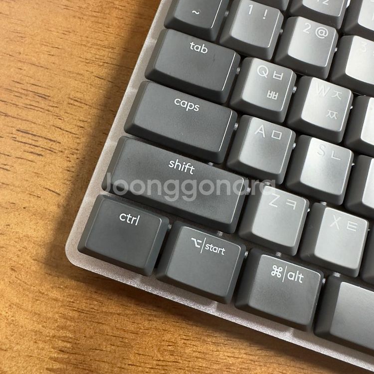 MX MECHANICAL MINI + LOGI BOLT--2