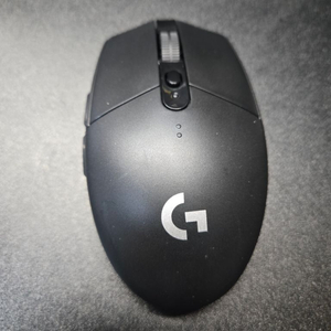 로지텍 G304무선마우스 팝니다