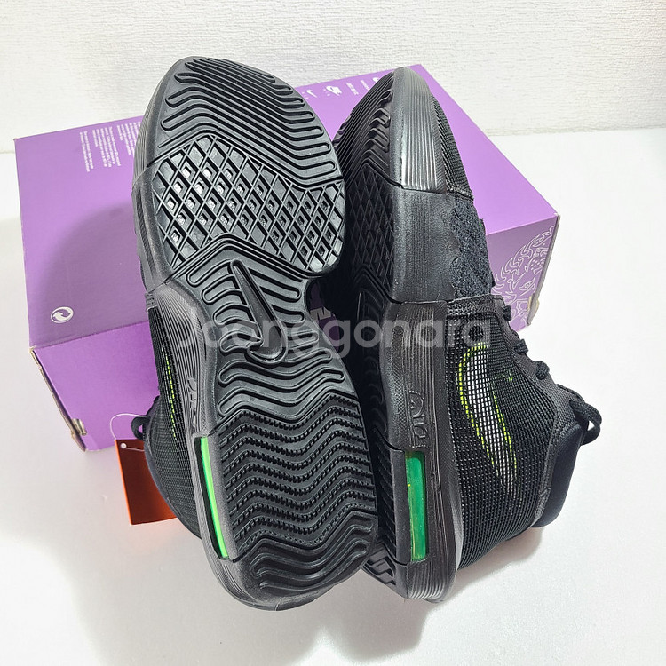 새상품 270 나이키 농구화 FB2237-002--6