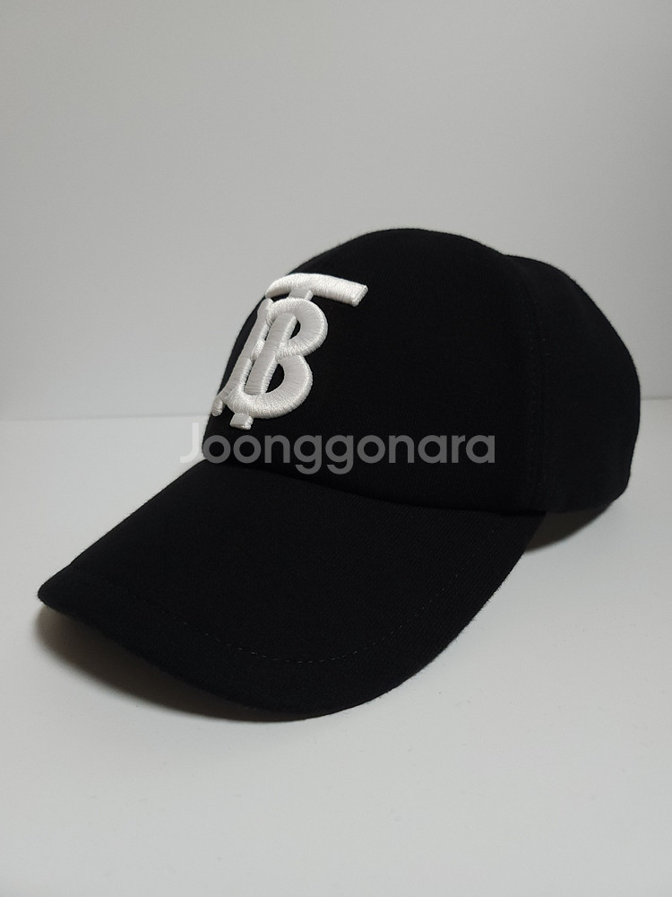 [M] 버버리 TB 자수 모노그램 볼캡 모자--1