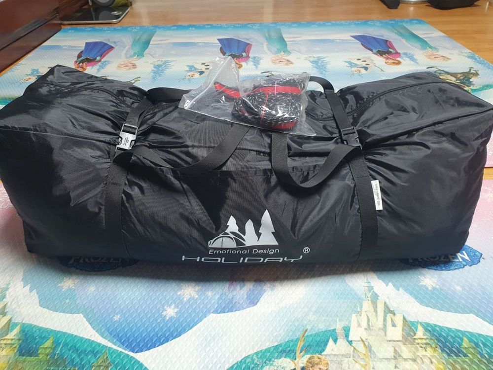 홀리데이타프스크린--1