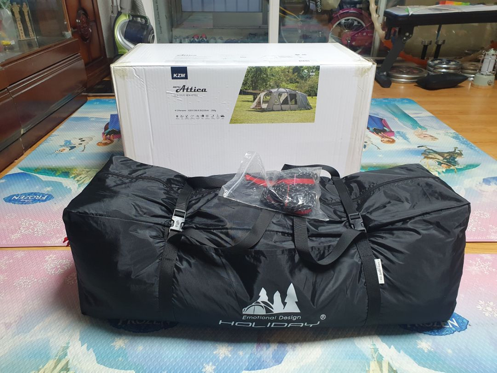 홀리데이타프스크린--2