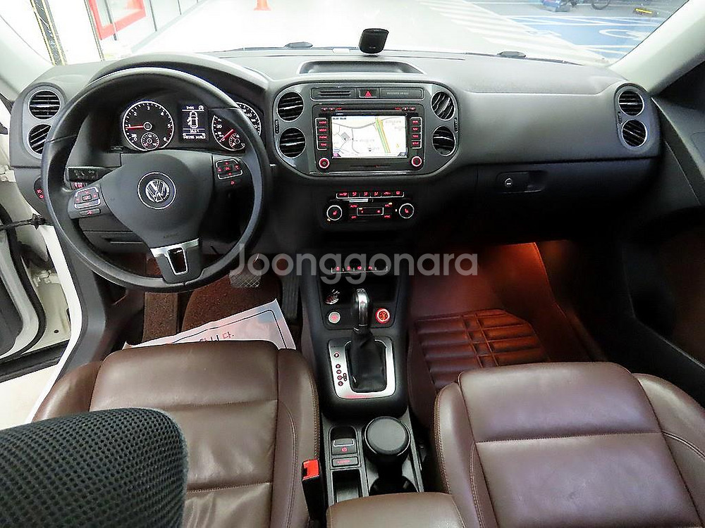 @12년식 티구안 2.0 TDI 블루모션 프리미엄 전--9