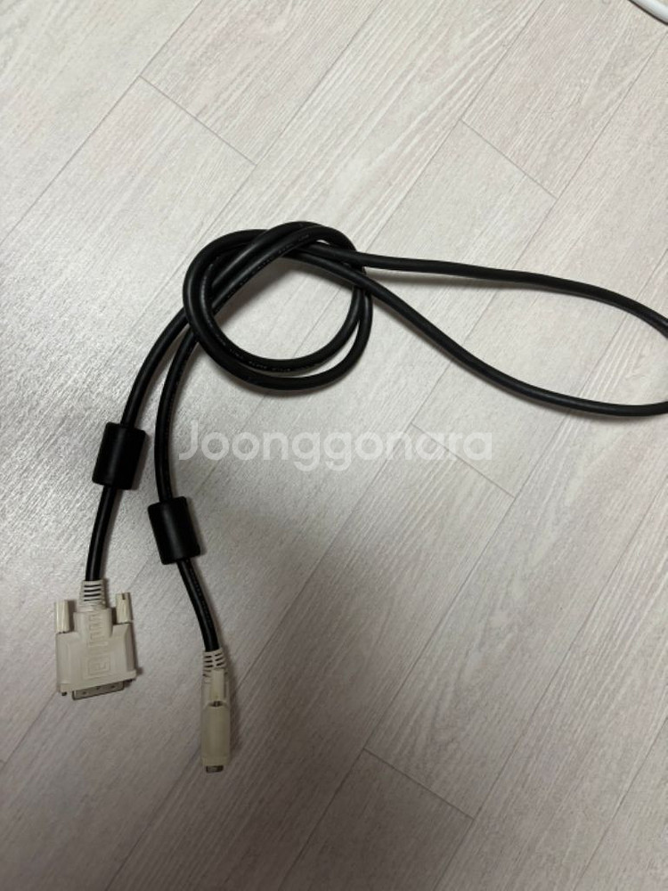 HDMI to VGA / dvi 케이블 팝니다--1