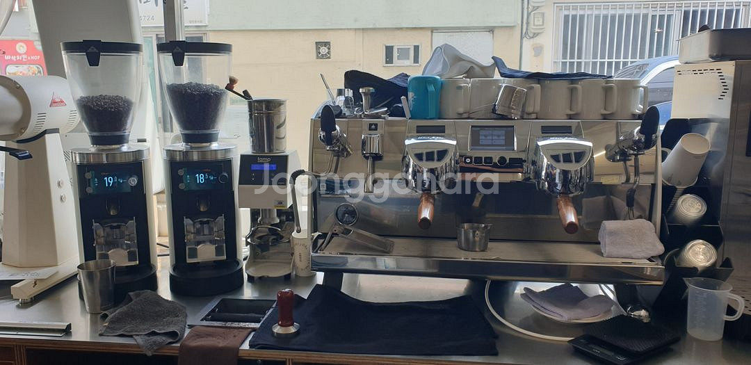 말코닉 E65s gbw 도징양그라인더 2대(대구)--1