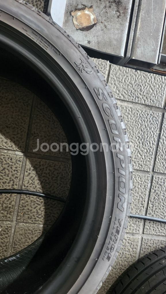 피렐리 스콜피온 베르디 265 40 21 중고타이어--4