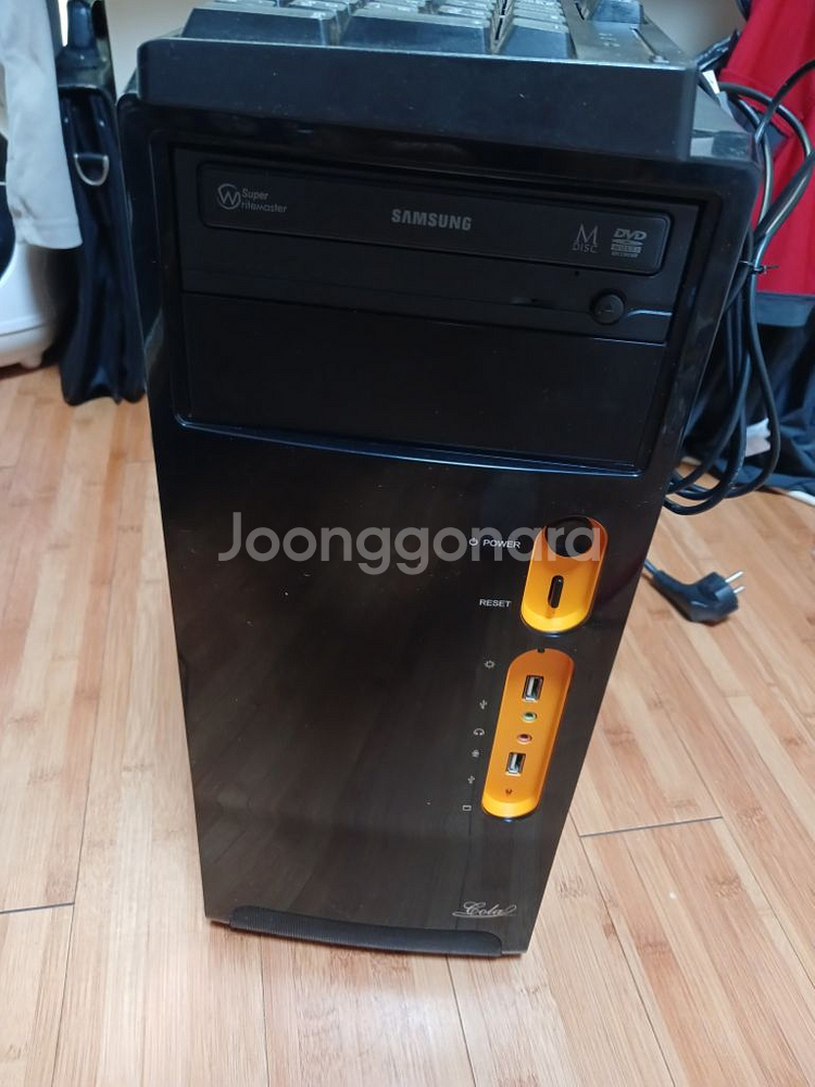 데스크탑 컴퓨터--1