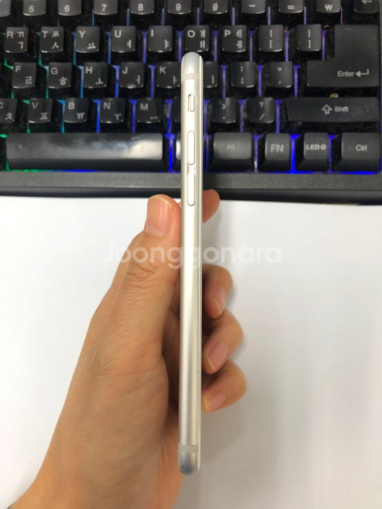 아이폰6 실버 외관깔끔 64GB 배터리성능100%--4