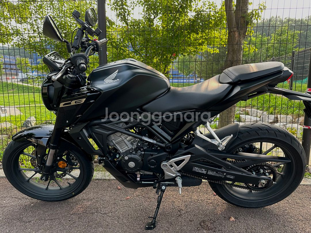 2024년식 혼다 cb125r 125cc 오토바이--1