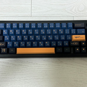 gmk67 커스텀 키보드 판매합니다