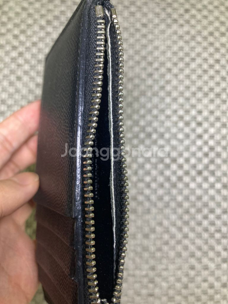 입생로랑 지퍼 카드지갑 블랙--2