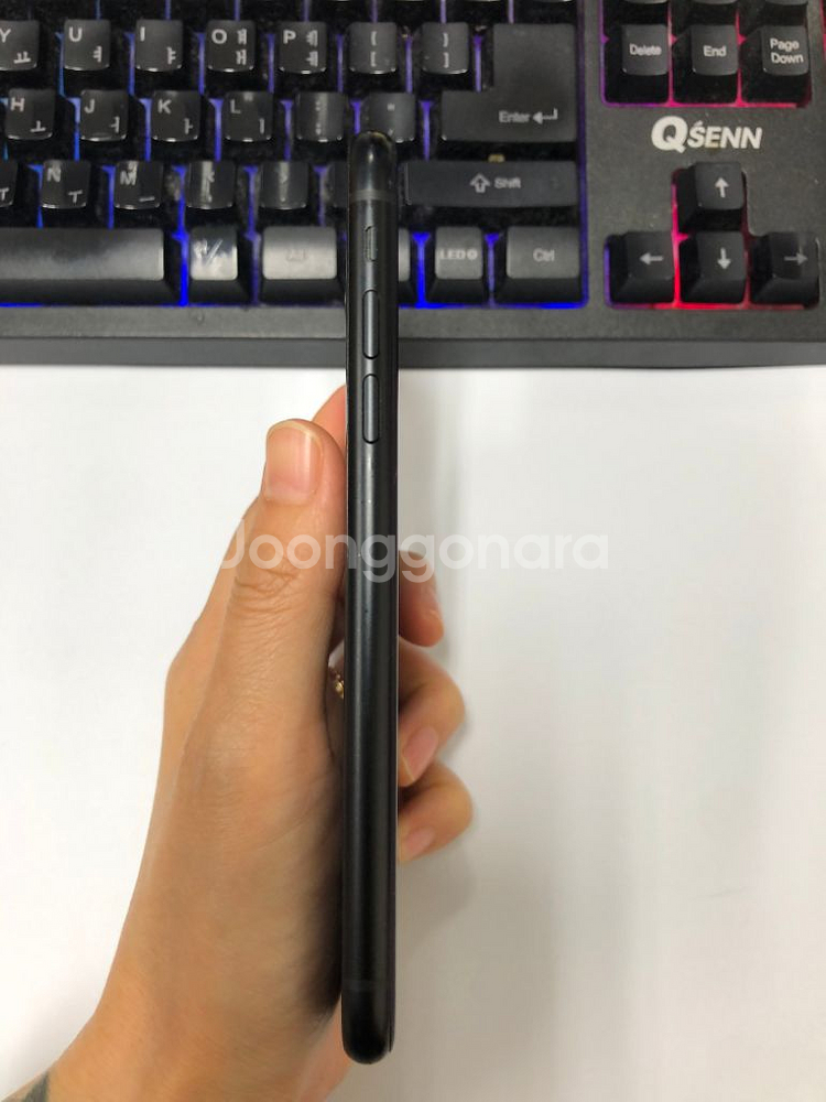 아이폰XR 블랙 SS급 256G 무잔상 배터리성능91%--4